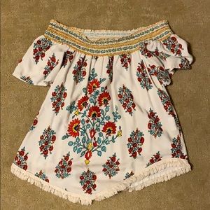 Cute off the shoulder top from Altard State!